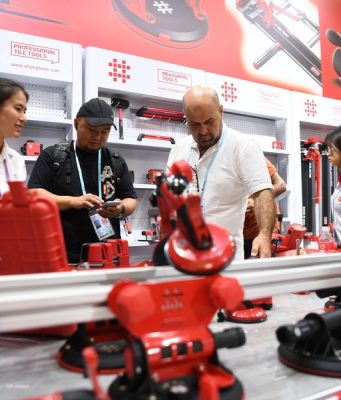 Cina: Fiera Canton mira a maggior cooperazione commerciale con Paesi BRI