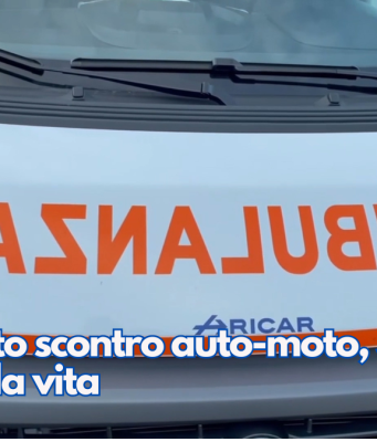 Violento scontro auto-moto, 58enne perde la vita