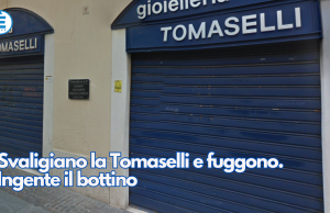 Svaligiano la Tomaselli e fuggono. Ingente il bottino