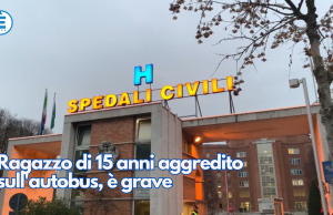 Ragazzo di 15 anni aggredito sull’autobus, è grave