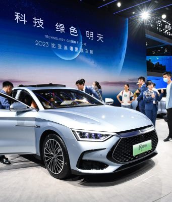 Cina: vendite di veicoli passeggeri nazionali +24,1% nel 2023