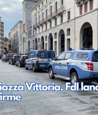 Risse in piazza Vittoria. FdI lancia la raccolta firme