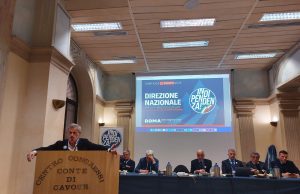 Europee, raccolta firme: Alemanno si appella a Mattarella