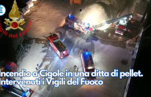 Incendio a Cigole in una ditta di pellet. Intervenuti i Vigili del Fuoco