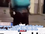 Rider preso a calci e pugni in piazza Vittoria. IL VIDEO diventa virale