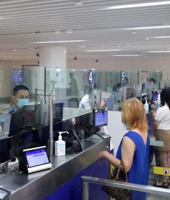 Cina: registra 14,64 mln viaggi di stranieri in entrata in H1