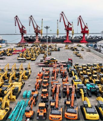 Cina: Pil aumentato del 5% nel primo semestre