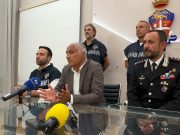 Bozzoli, “nascosto nel letto contenitore con 50mila euro” VIDEO