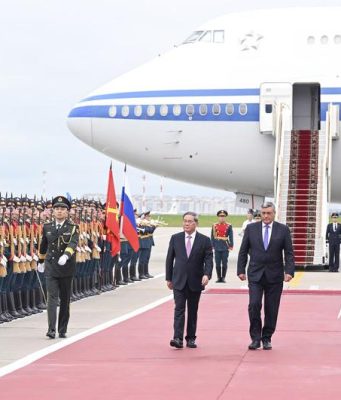 Russia: primo ministro cinese Li Qiang arriva a Mosca