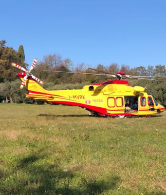 Cede il tetto del capannone a Pisogne. Gravi due operai