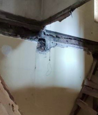 Crollati due solai in una palazzina del centro storico