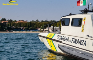 “Laghi sicuri 2024”, sequestrato uno yacht da 150 mila euro