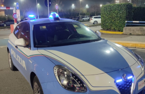 Topo d’auto, donna, “beccato” in via Lamarmora