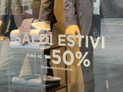 Inizio a handicap e un mese di disinteresse. I saldi non decollano