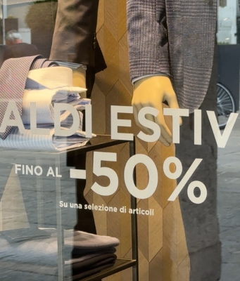 Inizio a handicap e un mese di disinteresse. I saldi non decollano