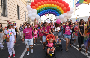 Èlive, al Brescia Pride con le Famiglie Arcobaleno