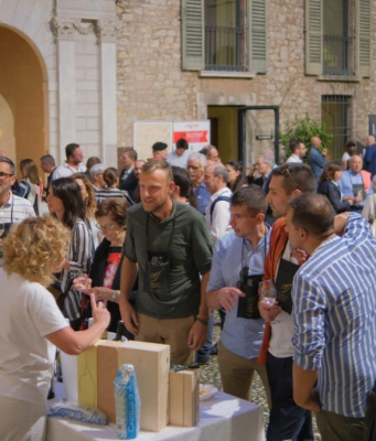 Le cantine arrivano in città con “Cortile di…Vino”