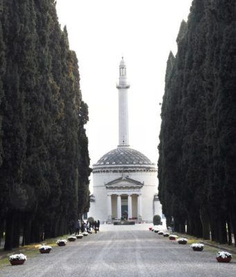 Commemorazione dei Defunti, gli orari dei cimiteri di Brescia