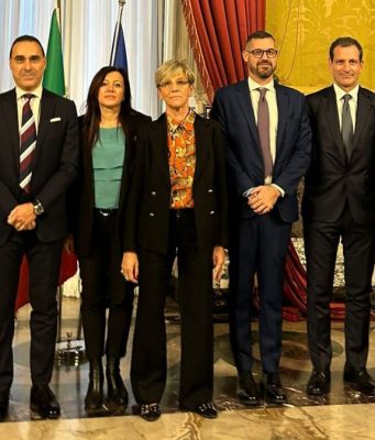 Delegazione bipartisan per la filiale di Bankitalia. Ora deciderà il Governatore