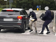 Caionvico, colpo in villa, in 7 minuti fuggono con 2 casseforti. video