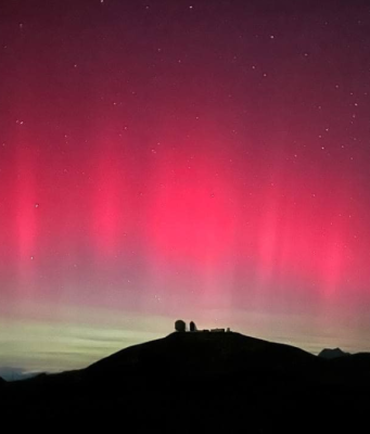 Lo spettacolo luminoso dell’aurora è tornato anche su Brescia
