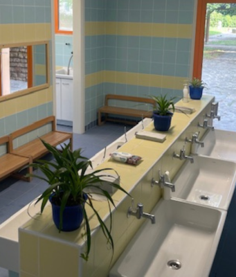 Nuovi servizi igienici (ma non solo) per 5 scuole di Brescia