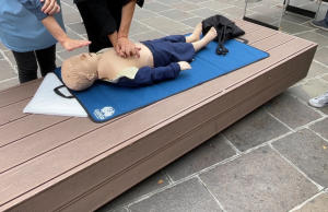 Pochi istanti, che fanno la differenza. A Brescia le “manovre per la vita”