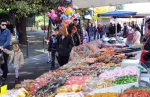 In via Milano, a Brescia, c’è la Fiera di Ognissanti