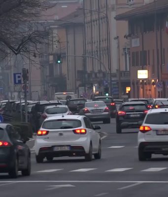 Il parco auto della Lombardia è sempre più vecchio. Brescia terza