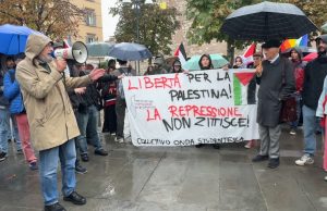 7 ottobre, il presidio “mascherato” da conferenza stampa