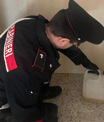 Darfo, lancia molotov al vicino di casa, arrestato un 34enne con precedenti