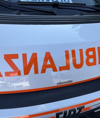 Barghe, 32enne sbalzata dalla moto. È morta sul colpo