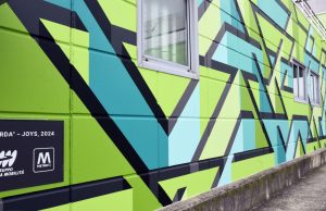 Le geometrie di Joys riportano l’arte sulla metro di Brescia
