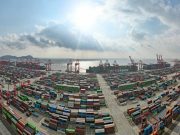 Cina: porto Shanghai registra flusso annuale container superiore a 50 mln TEU