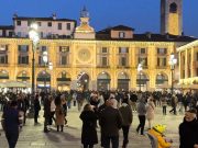 Buona la prima per il Natale in città, fra luci e sapori