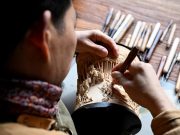 Cina: Anhui, intaglio del bambù a Huangshan