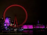 Regno Unito: London Eye illuminato per celebrare Capodanno cinese