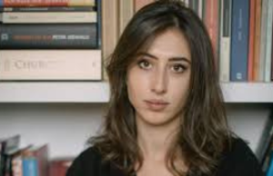 Cecilia Sala è libera. È già su un aereo per l’Italia