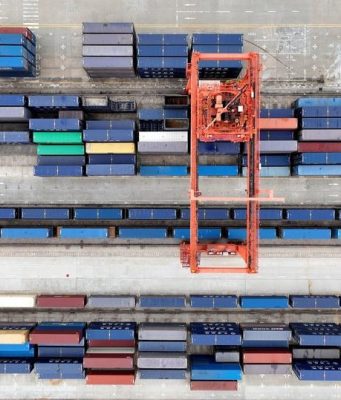 Cina: funzionario, da 8 anni è prima nazione al mondo per commercio beni