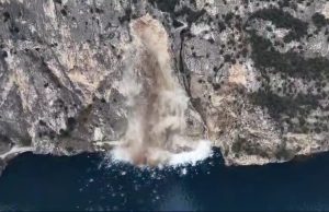 È stato fatto brillare lo spuntone pericolante sulla Strada della Forra