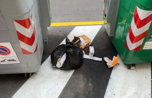 Lotta al “fuori cassonetto”, 10 nuovi ispettori e 10 fototrappole