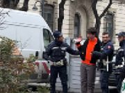 Auto contromano e fuori controllo. Fermato il guidatore VIDEO