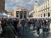 Metti una domenica in centro. Sole e shopping di qualità