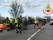 Prevalle, auto travolge moto: 8 feriti, 2 sono gravi
