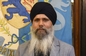 Brescia, Singh indagato per maltrattamenti alle figlie. Arrestato un figlio