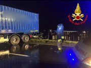 Desenzano, scontro auto-camion. 31enne muore sul colpo