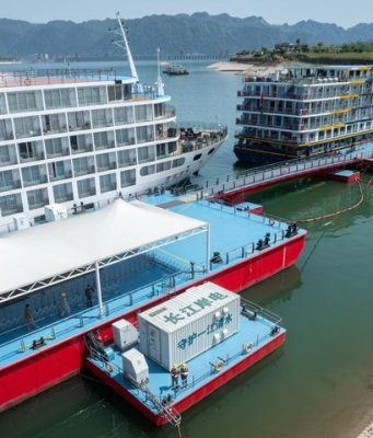 Cina: Hubei, Yichang promuove energia da terra per navi nei porti