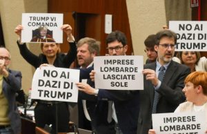 Bocciata la mozione sui dazi. Protesta in Consiglio regionale