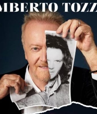 Sabato sera Umberto Tozzi canta al Dis_Play