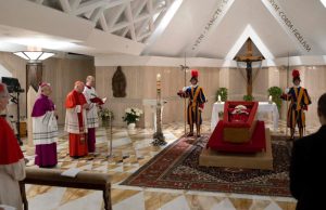 Papa Francesco, sabato alle 10 i funerali sul sagrato di San Pietro